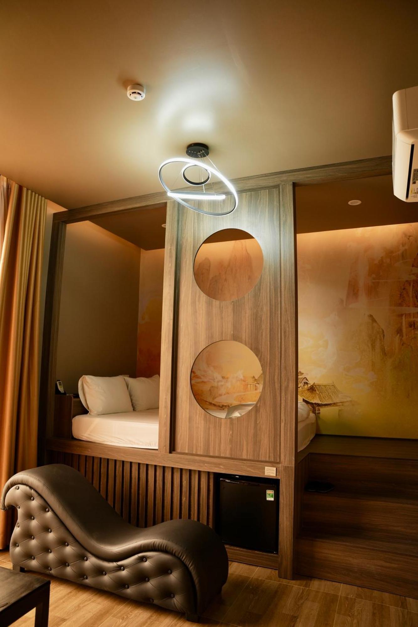 Tuyet Suong Hotel Quảng Ngãi Buitenkant foto