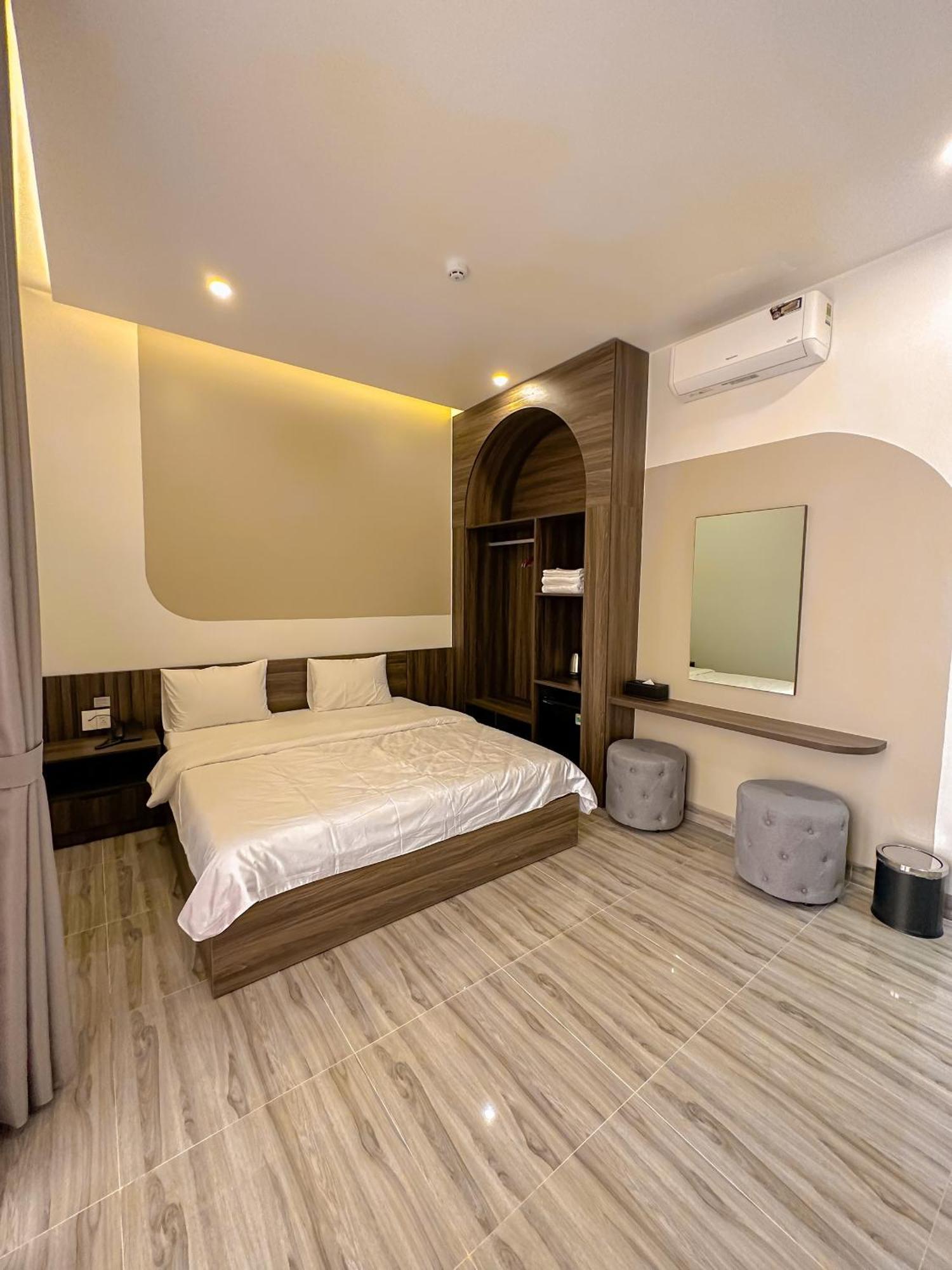 Tuyet Suong Hotel Quảng Ngãi Buitenkant foto