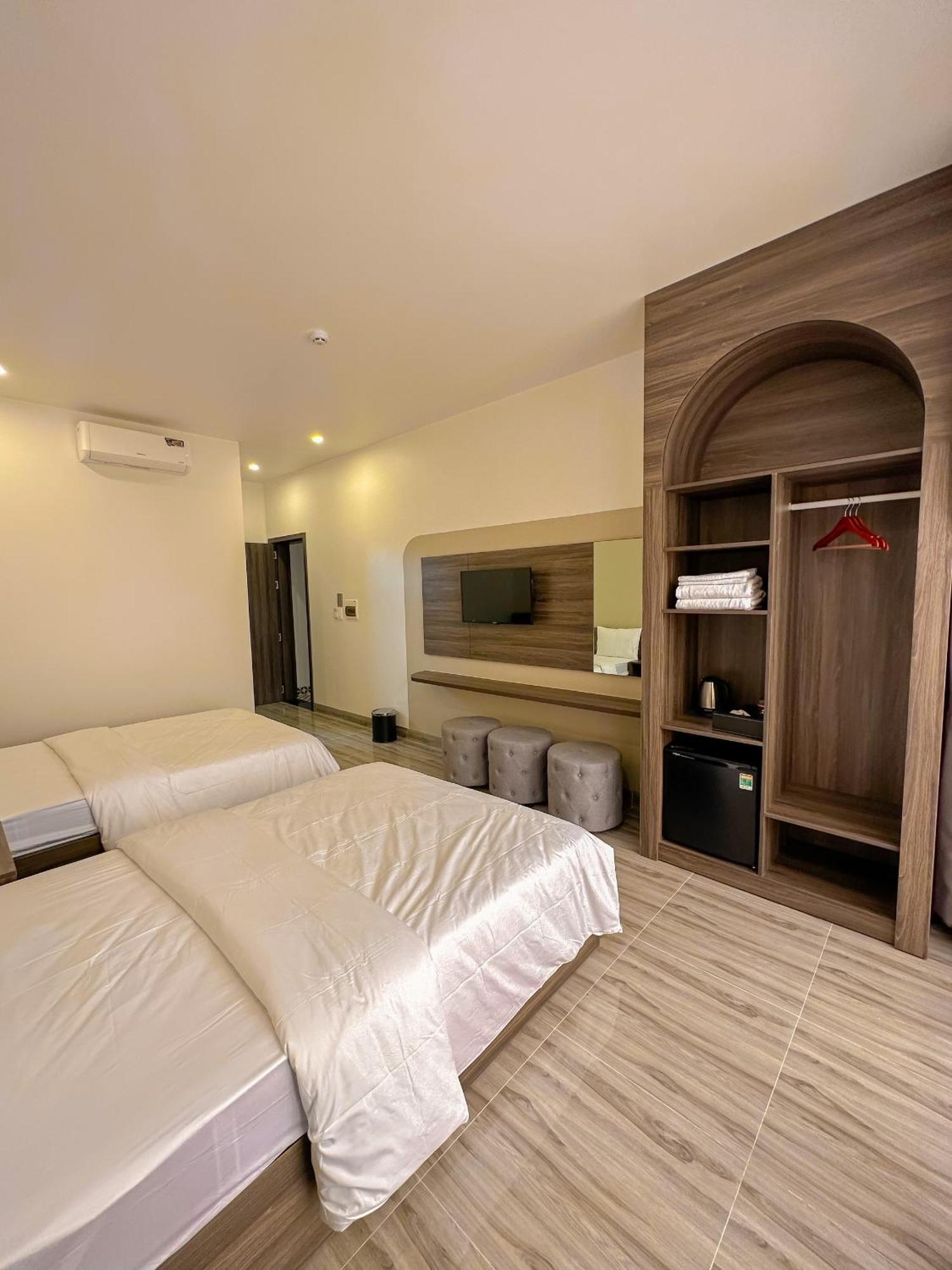 Tuyet Suong Hotel Quảng Ngãi Buitenkant foto