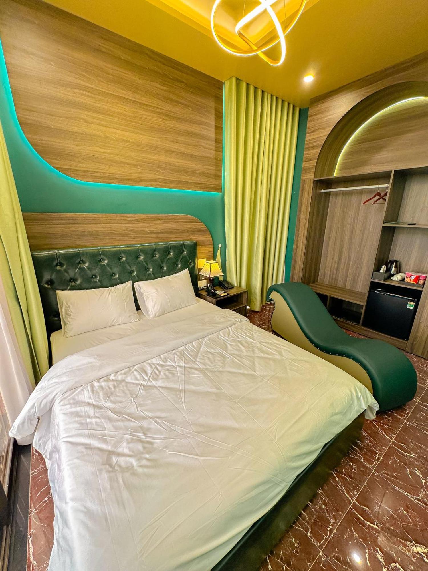 Tuyet Suong Hotel Quảng Ngãi Buitenkant foto