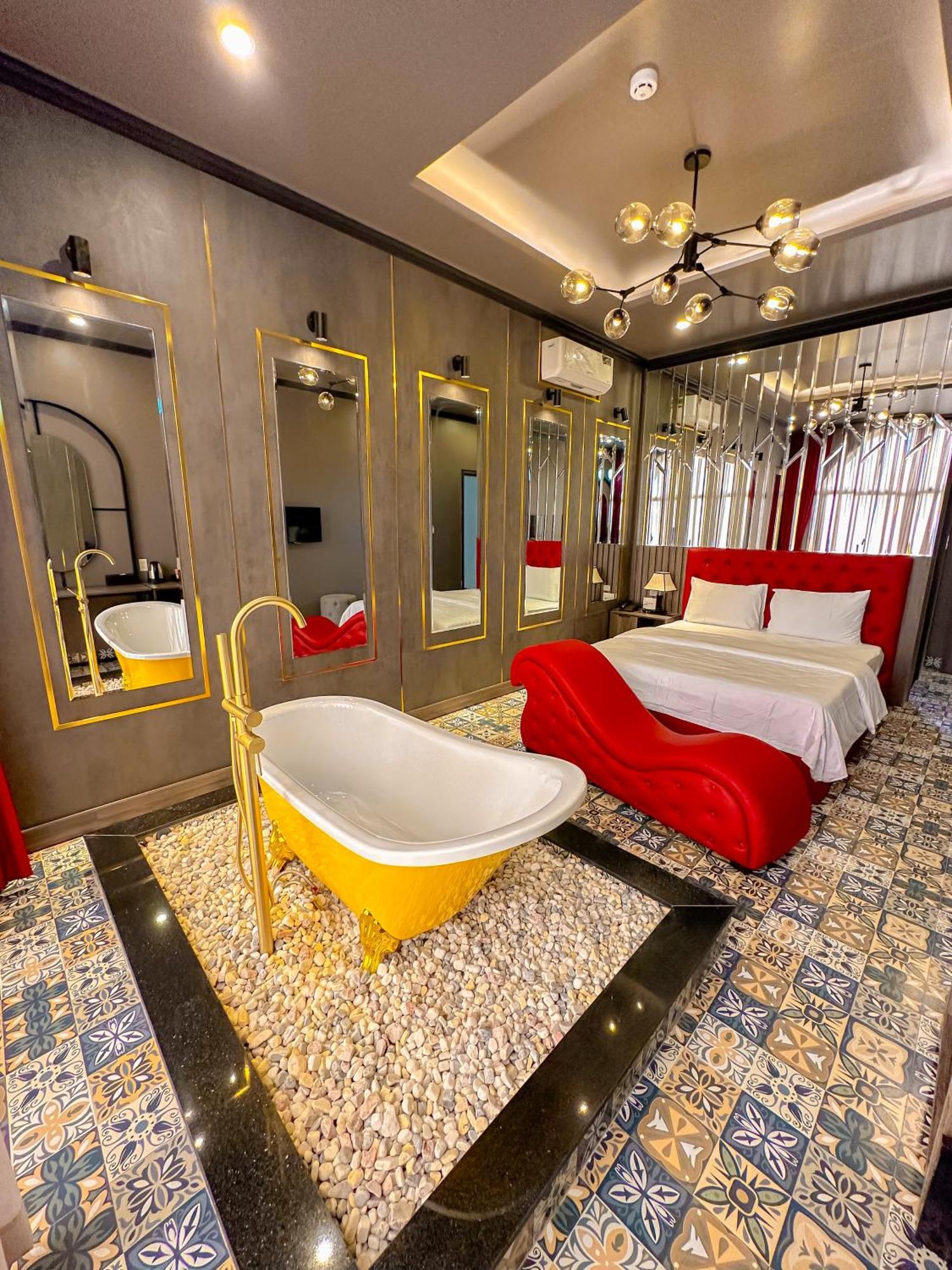 Tuyet Suong Hotel Quảng Ngãi Buitenkant foto